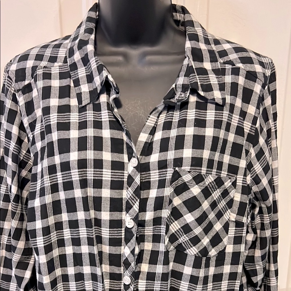 CROFT & BARROW 🖤100% COTTON BLACK & WHITE PLAID CHECK BUTTON-DOWN TOP Women’s 1X - Picture 2 of 7